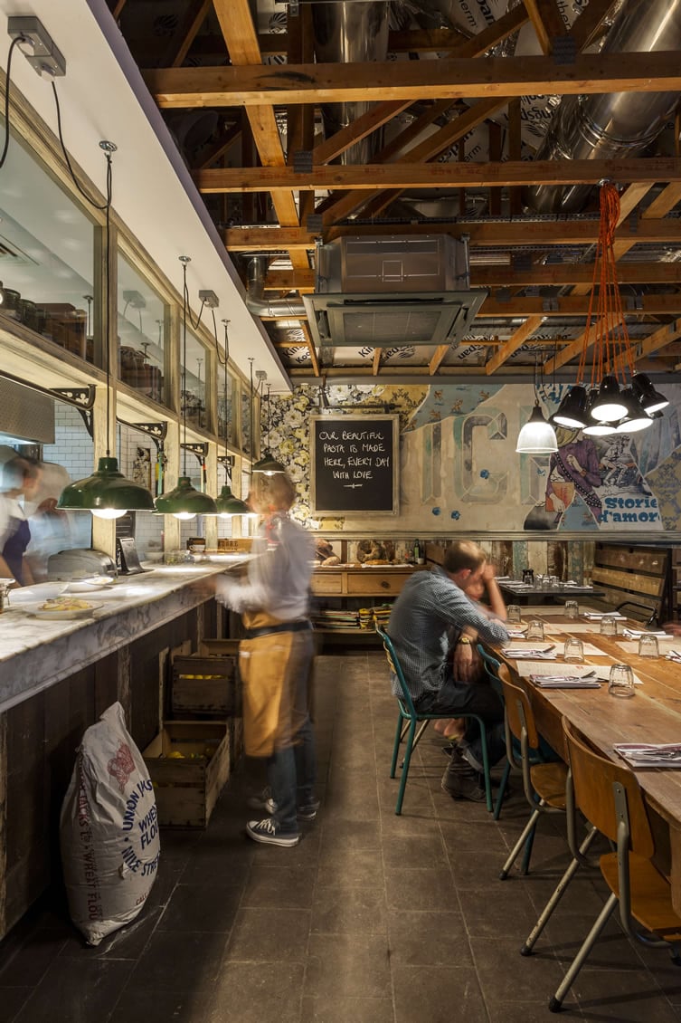Un restaurant à l'ambiance conviviale