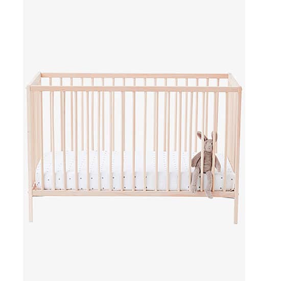 Lit A Barreaux Quel Modele Choisir Pour La Chambre De Bebe
