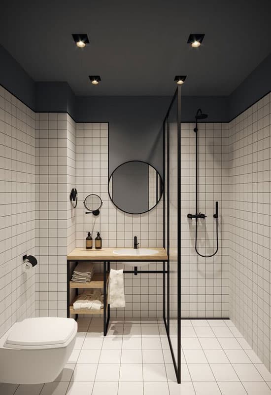 Salle de bain blanche accessoirisée de noir