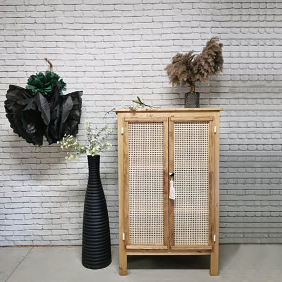 Armoire en cannage 10 modèles pour ranger ses affaires avec finesse