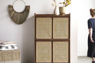 armoire en cannage