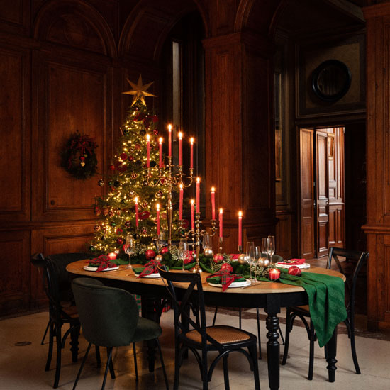 Une table extensible pour accueillir les convives et partager un bon moment