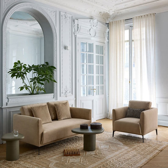 Ensemble ou dépareillé, Odelle compose un salon à votre image.