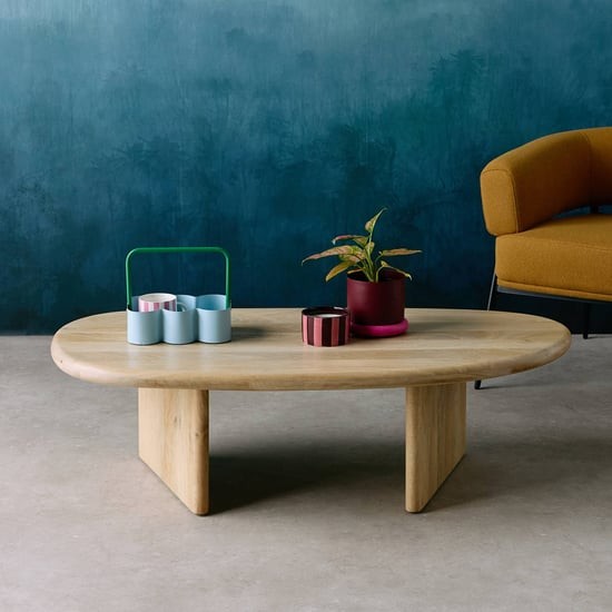 Table basse ovale en manguier Table basse ovale en manguier