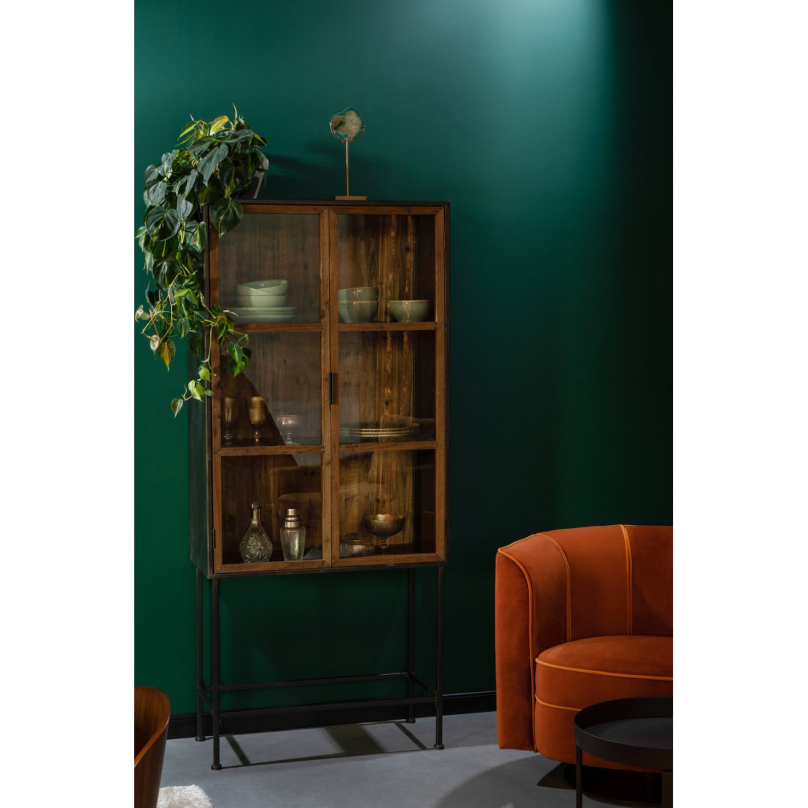 Armoire vitrée Berlin en bois et métal noir