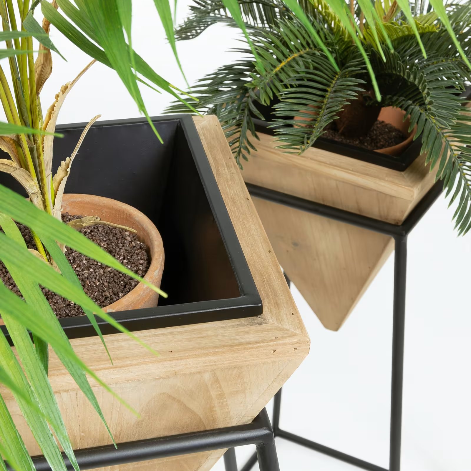Duo de cache-pots sur pied dorés et noirs