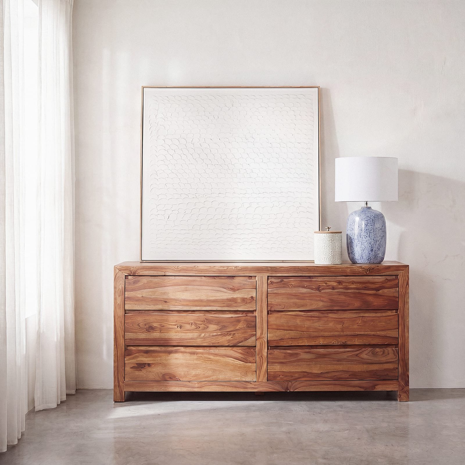 Grande commode Maisons du Monde scandinave en situation