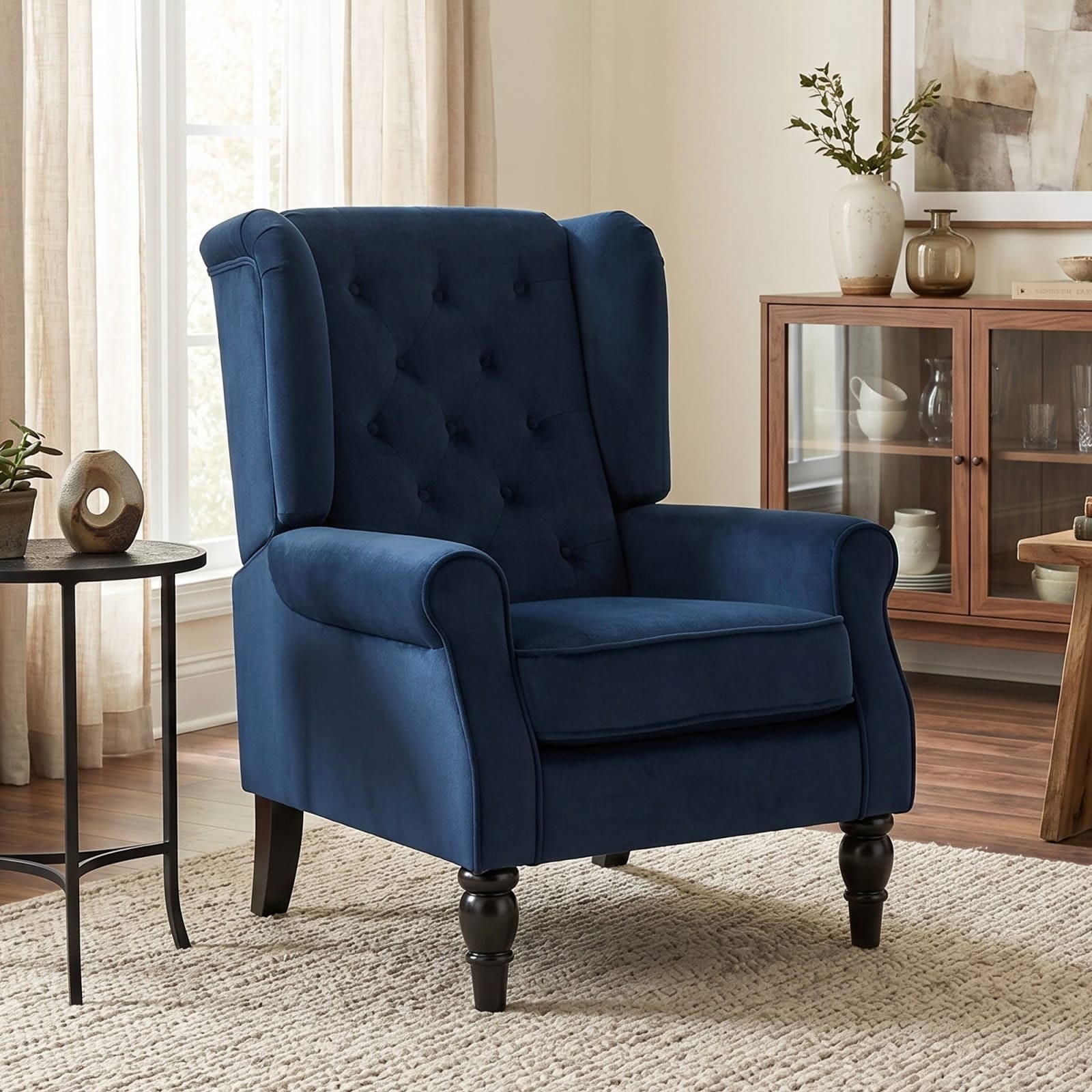 Fauteuil à oreilles capitonné Homcom velours bleu nuit Maisons du Monde en ambiance