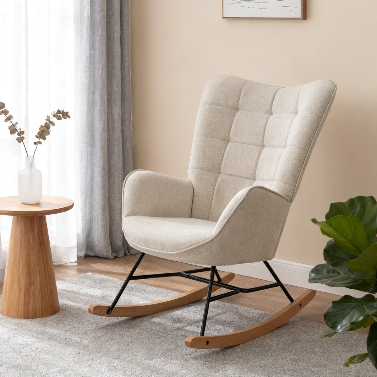 Fauteuil à bascule scandinave matelassé en ambiance