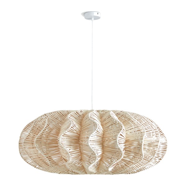 Suspension en rotin tresse Awan AM.PM sur fond blanc