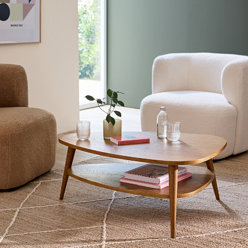 Table basse vintage à double plateau Quilda en situation dans un salon