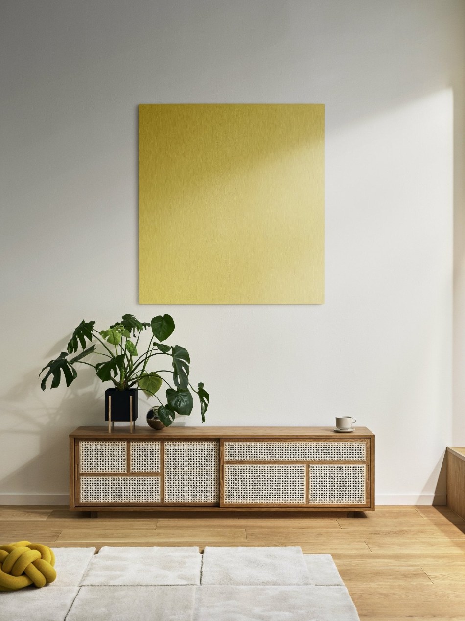 Buffet bas en chêne et cannage Air, Design House Stockholm, en situation dans un salon style vintage