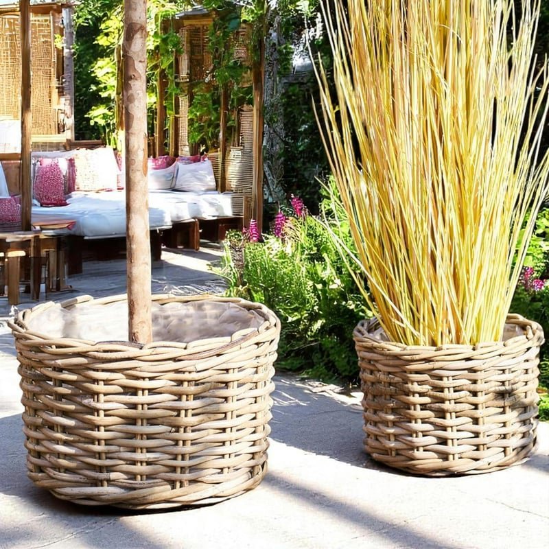 Cache-pot bas en rotin pour grandes plantes
