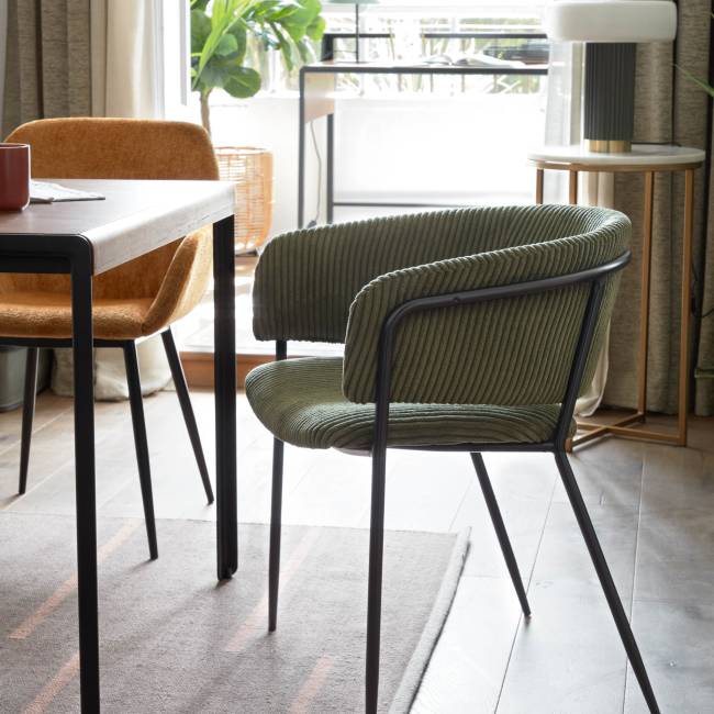 Chaise design en velours côtelé Kave Home