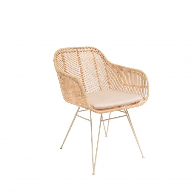 Fauteuil de table en rotin pieds beiges Nunuhai, packshot fond neutre