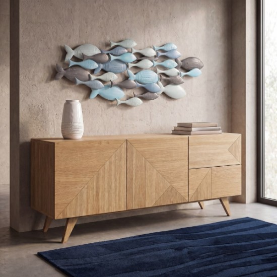 Buffet vintage Origami en chêne mis en scène dans un salon