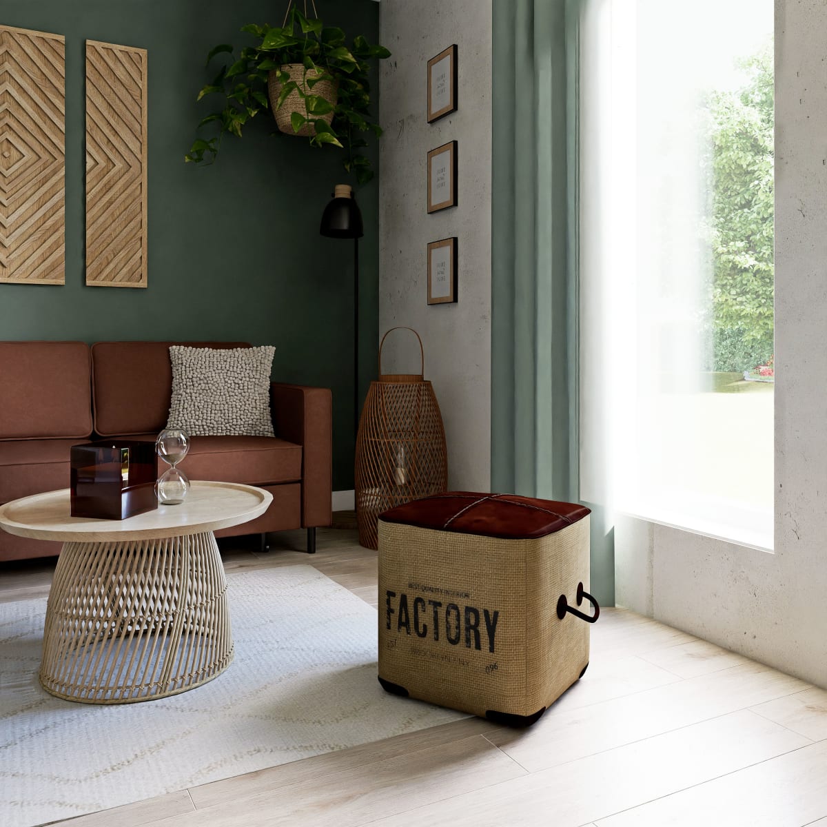 Pouf carré en coton et cuir marron Factory de Maisons du Monde dans un salon vert bouteille