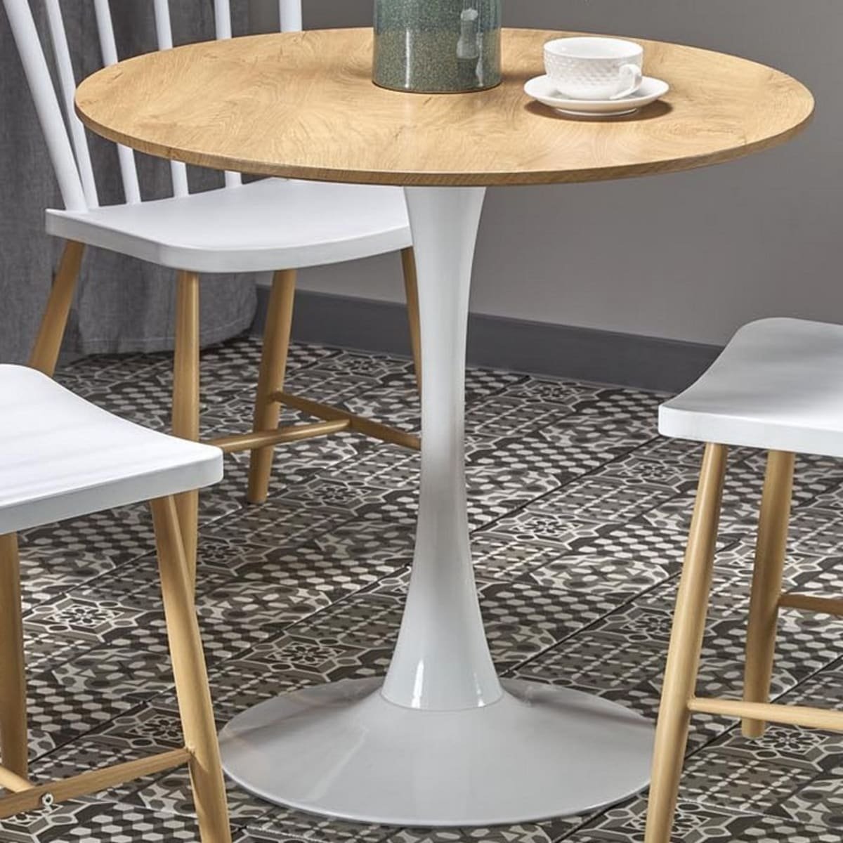 Table ronde scandinave à pied central
