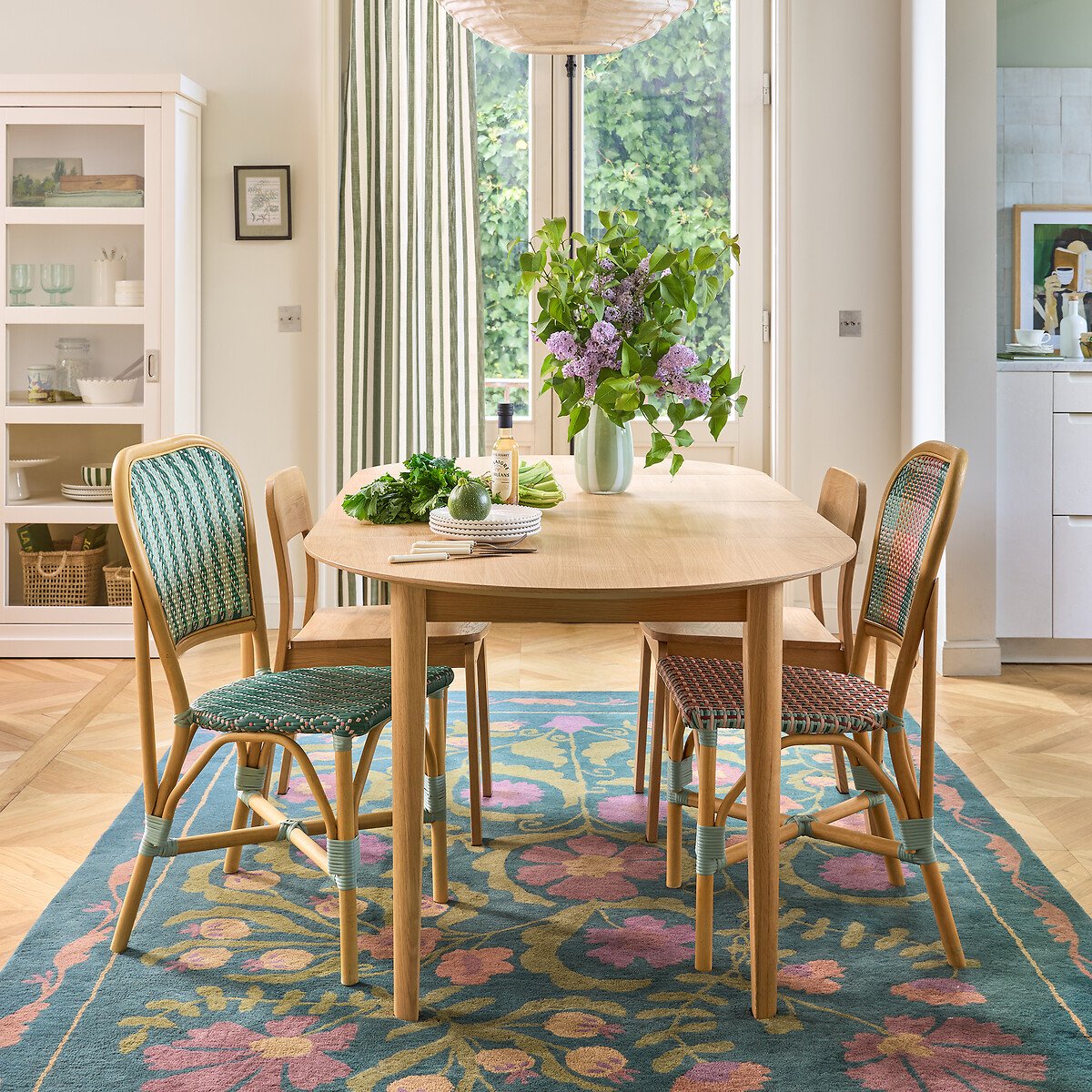 Table ronde scandinave extensible pour salle à manger