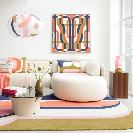 Tapis à motif géométrique en coton Mapoésie x La Redoute Intérieurs dans un intérieur décoré