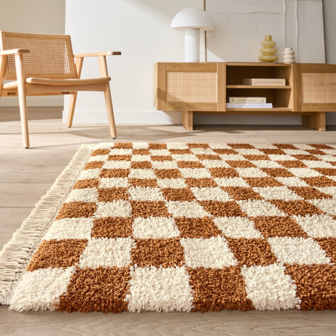 Tapis scandinave à damier cognac