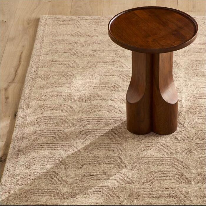 Tapis tufté en laine Ethnos, esprit épuré